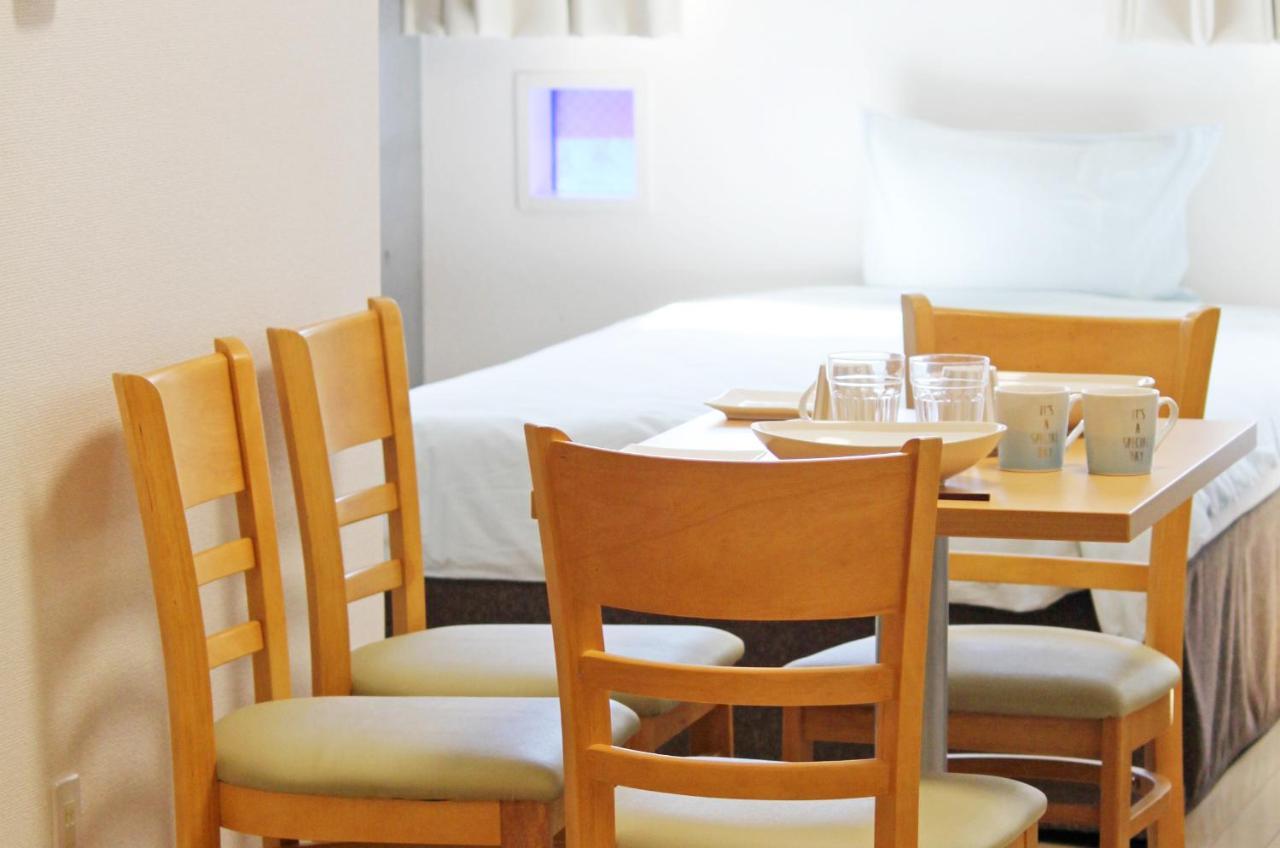 Across Omoromachi Naha Lejlighedshotel Eksteriør billede