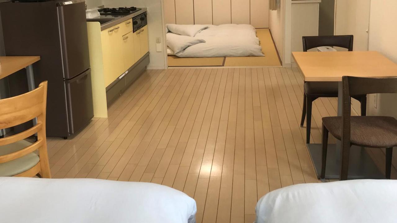 Across Omoromachi Naha Lejlighedshotel Eksteriør billede